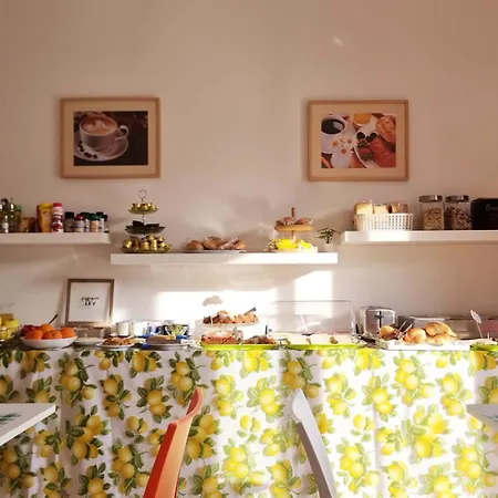 Guest house Maison Susy 3*
