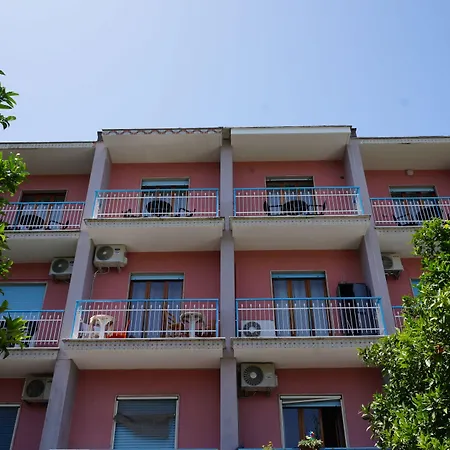 Maison Susy ゲストハウス